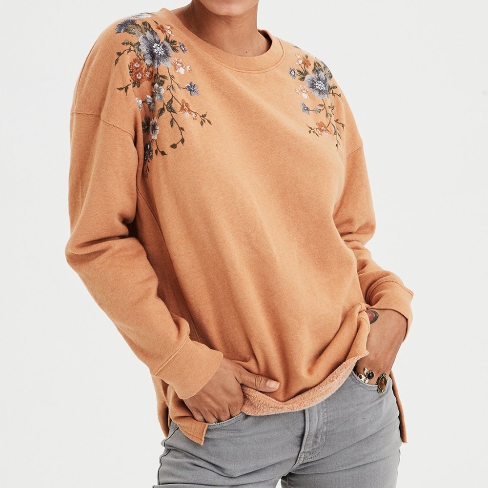 NWOT AE Ahh-mazingly Soft Embroidered Sweater